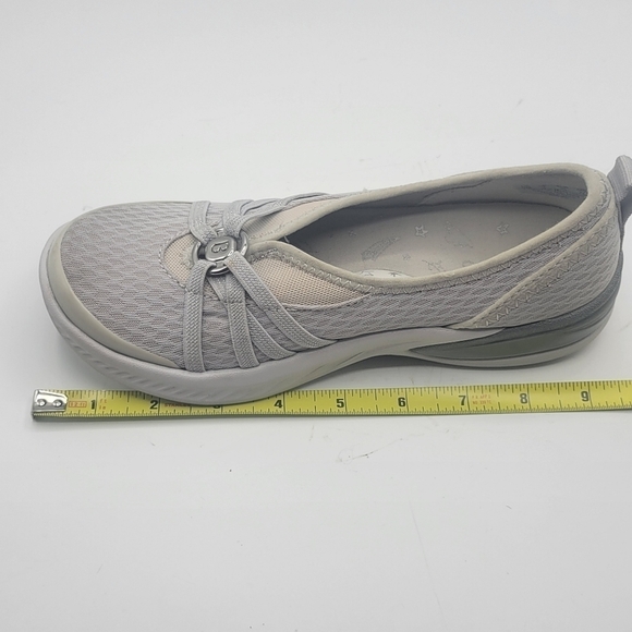 BZEES Slip-on shoes size 5M - Picture 13 of 15